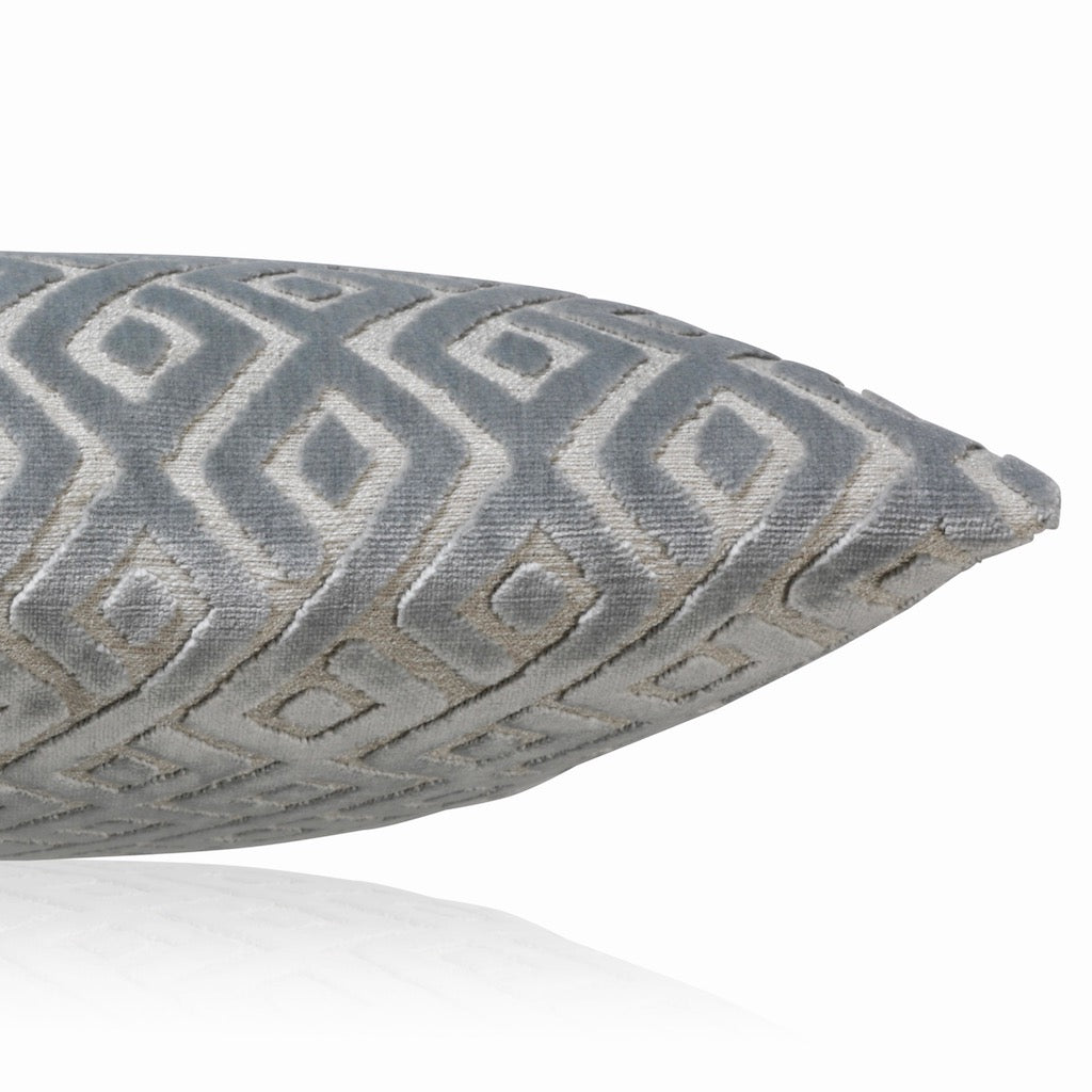 Samtkissen Graublau TARSIA slateblue 50x40 | Manufaktur Kissenliebe®