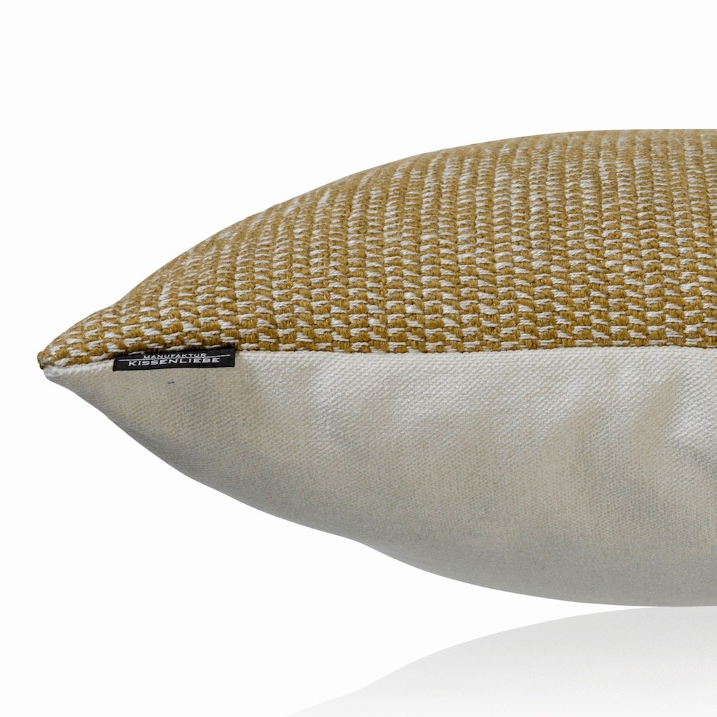 Luxuskissen Senfgelb CROCHET mustard 50x50 | Manufaktur Kissenliebe®