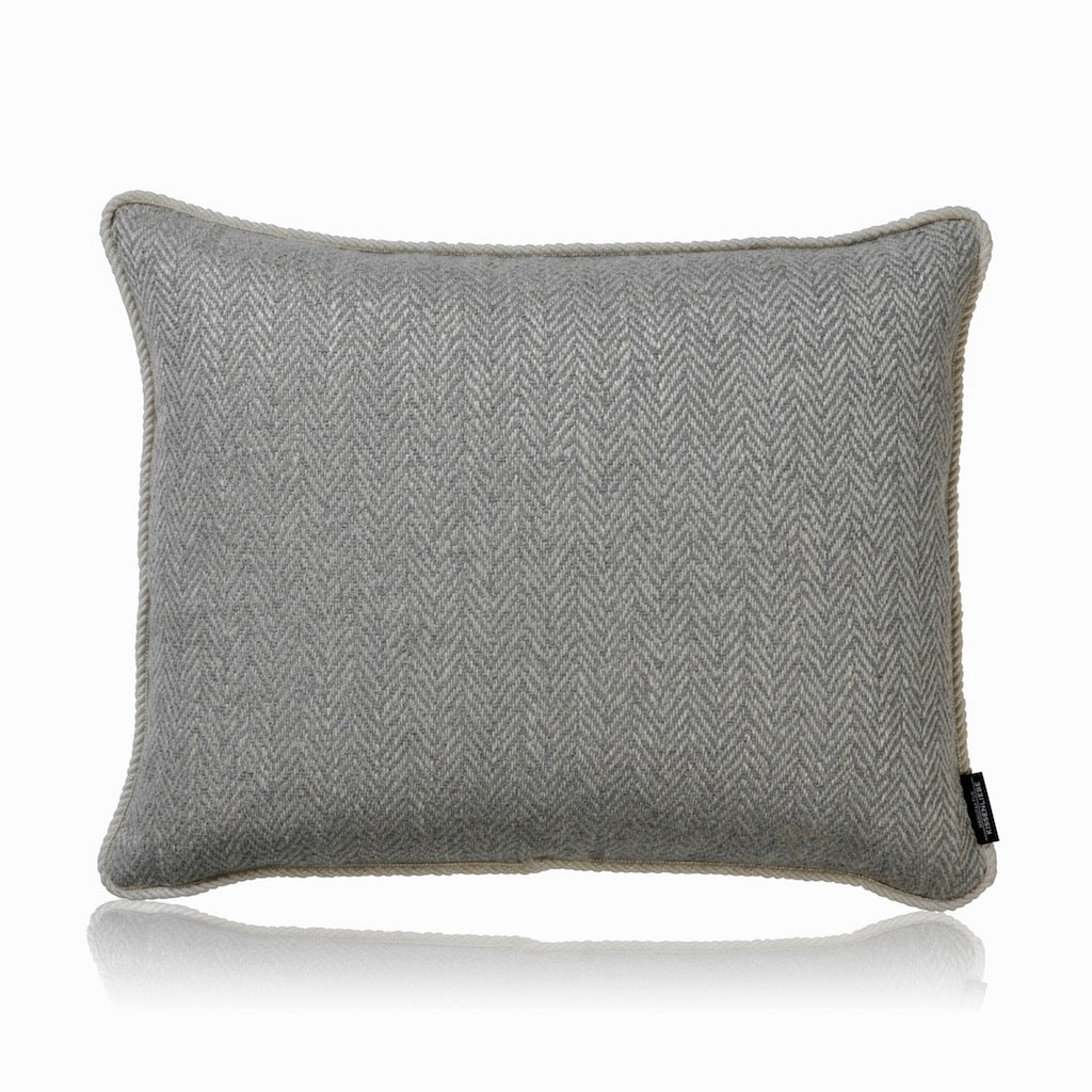 Luxuskissen Graublau LIPARIC ocean 50x40 | Manufaktur Kissenliebe®