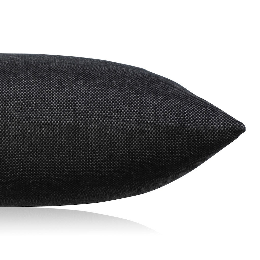 Dekokissen Schwarz SHIMMER 50x30 | Manufaktur Kissenliebe®