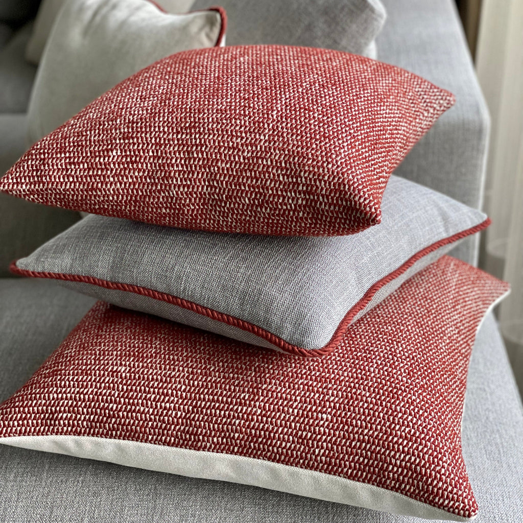 Sofakissen Grau URBAN mit Kordel in Rost 40x40 | Manufaktur Kissenliebe®
