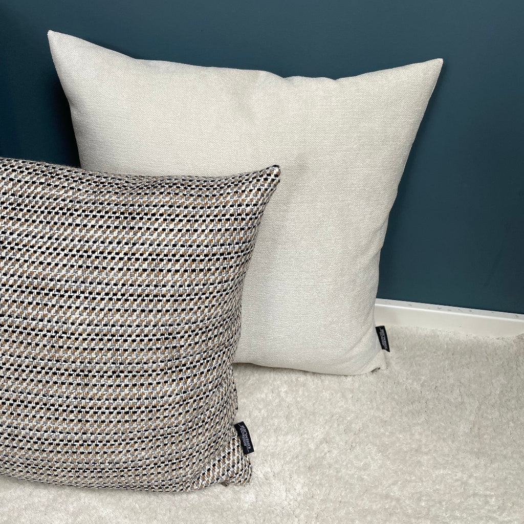 Dekokissen Elfenbein SMOOTH  ivory |45x45 | Manufaktur Kissenliebe®