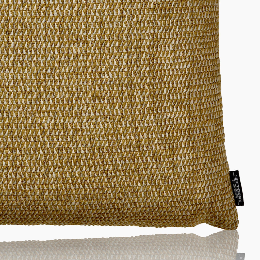 Sofakissen Senfgelb CROCHET mustard 50x50 | Manufaktur Kissenliebe®