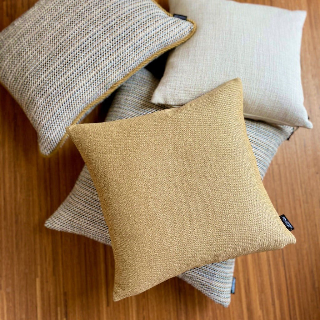 Sofakissen PURE Senfgelb 40x40| Kissenliebe – MANUFAKTUR KISSENLIEBE®